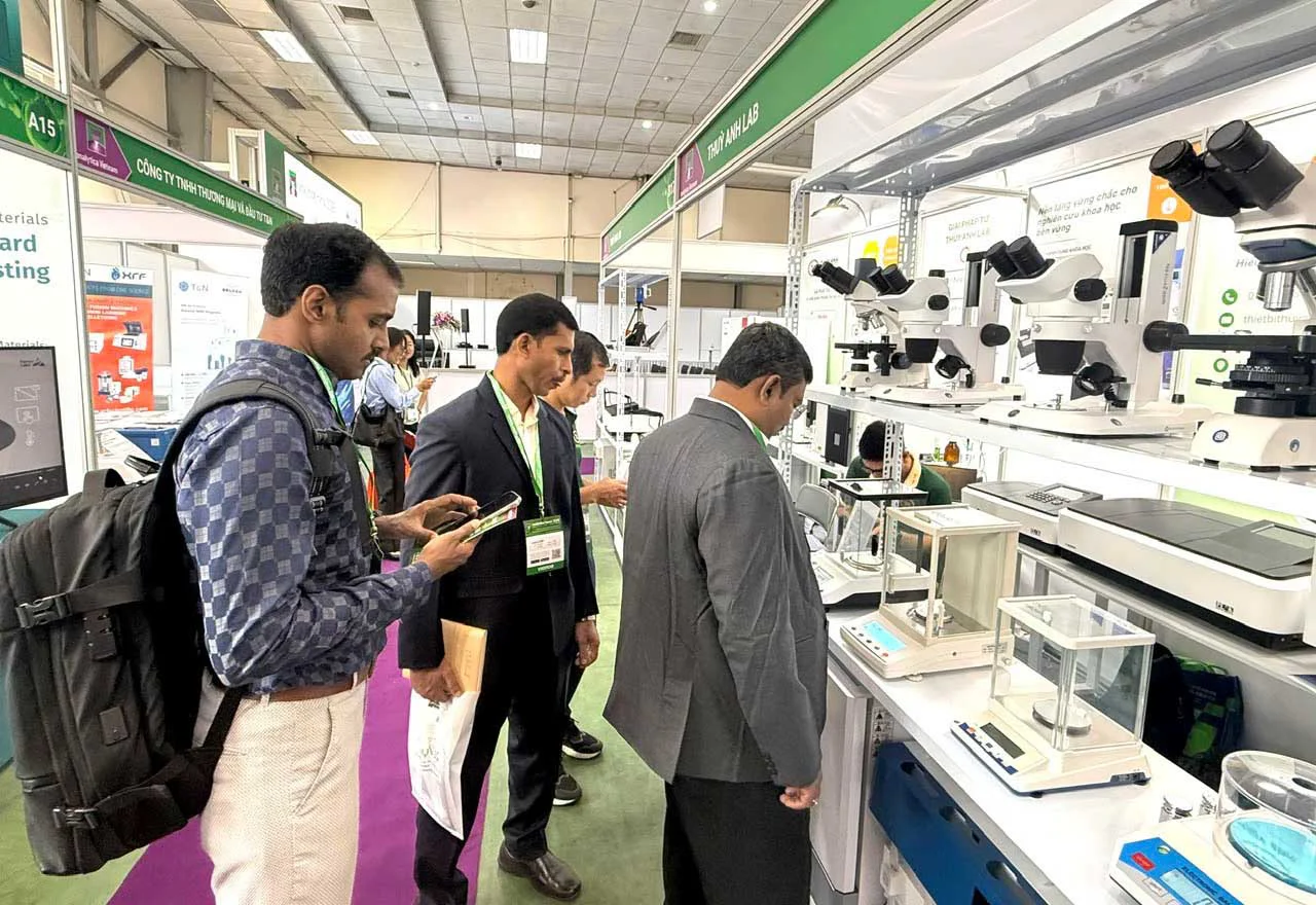 Analytica Hà Nội 2026: Các doanh nghiệp từng bước làm chủ thiết bị.