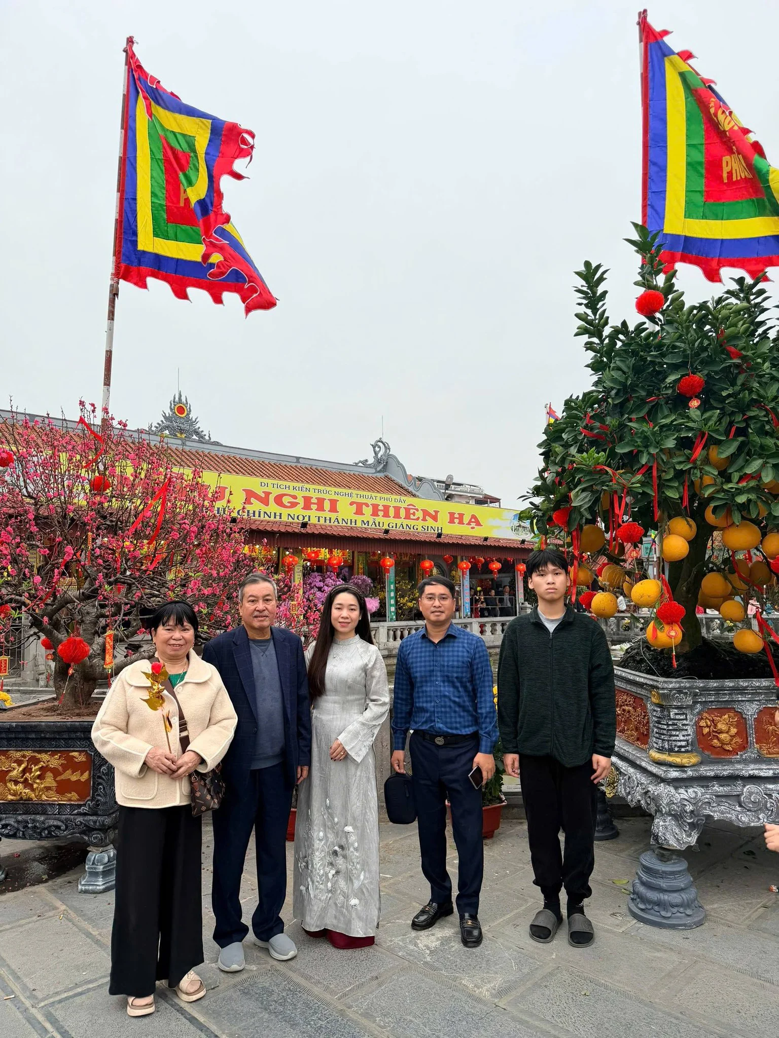 Chợ Viềng 2026: Phiên chợ họp duy nhất trong đêm nay, với niềm tin “mua may, bán rủi”