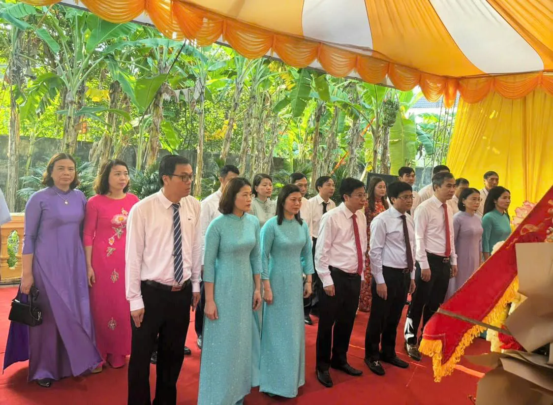 Xã Vụ Bản tổ chức Lễ dâng hương kỷ niệm 125 năm ngày sinh Giáo sư, Viện sĩ Trần Huy Liệu