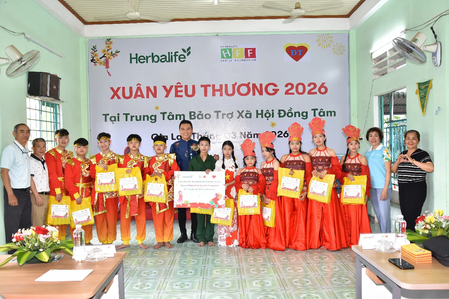 Herbalife Việt Nam tổ thức chương trình “Xuân Yêu Thương” 2026 cho trẻ em và người cao tuổi có hoàn cảnh khó khăn