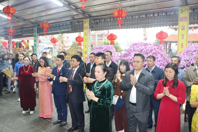 Chính thức khai mạc lễ hội chợ Viềng xuân Phủ Dầy năm 2026