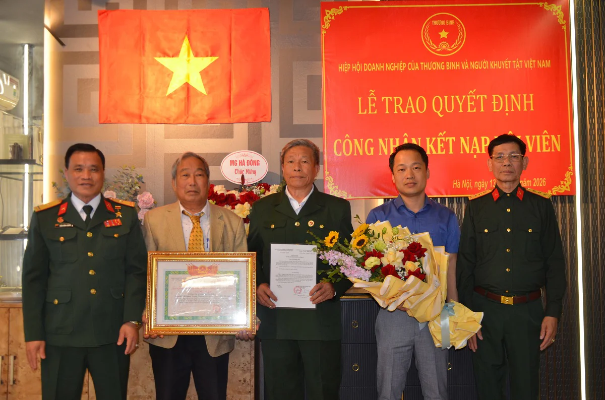 Kết nạp hội viên Hiệp hội doanh nghiệp của TB và NKT  Việt Nam