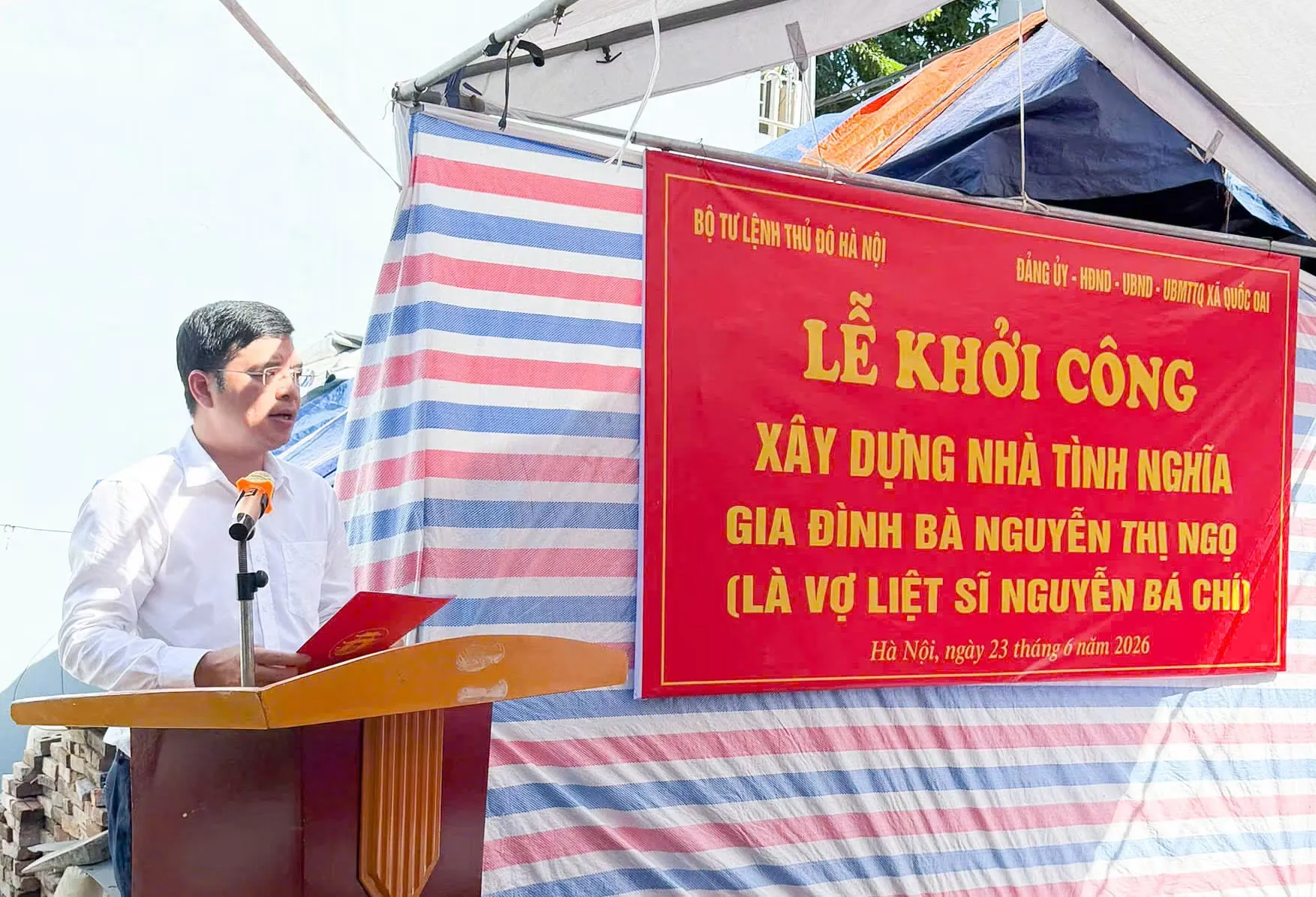     Chung tay xây dựng mái ấm nghĩa tình cho gia đình liệt sĩ ở Quốc Oai