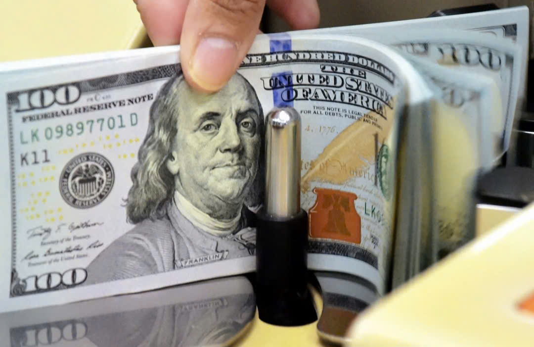 USD đắt trên thị trường quốc tế, nhưng mất giá so với VND