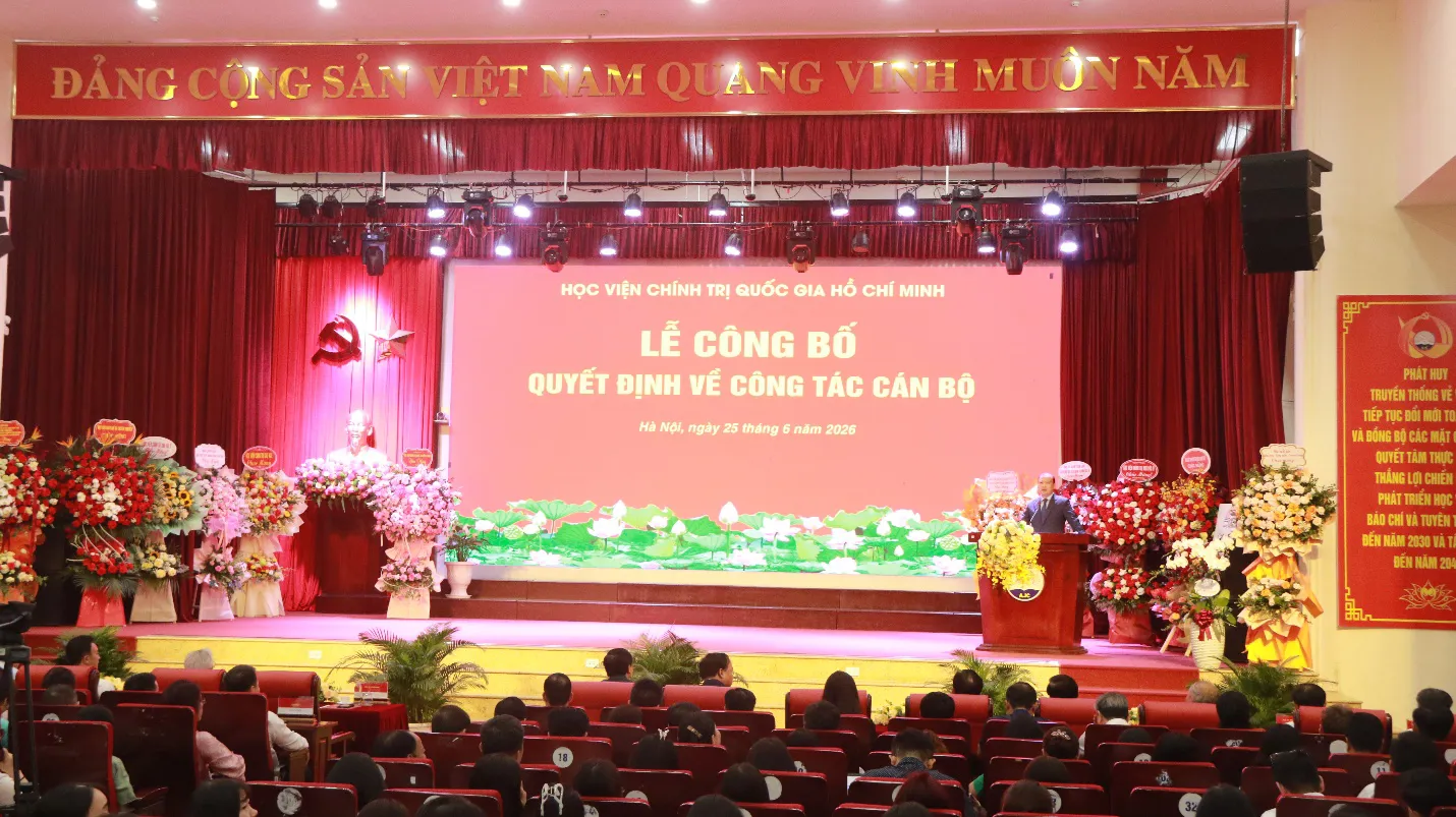 Lễ công bố quyết định bổ nhiệm lại Giám đốc và bổ nhiệm Phó Giám đốc thường trực Học viện Báo chí và Tuyên truyền