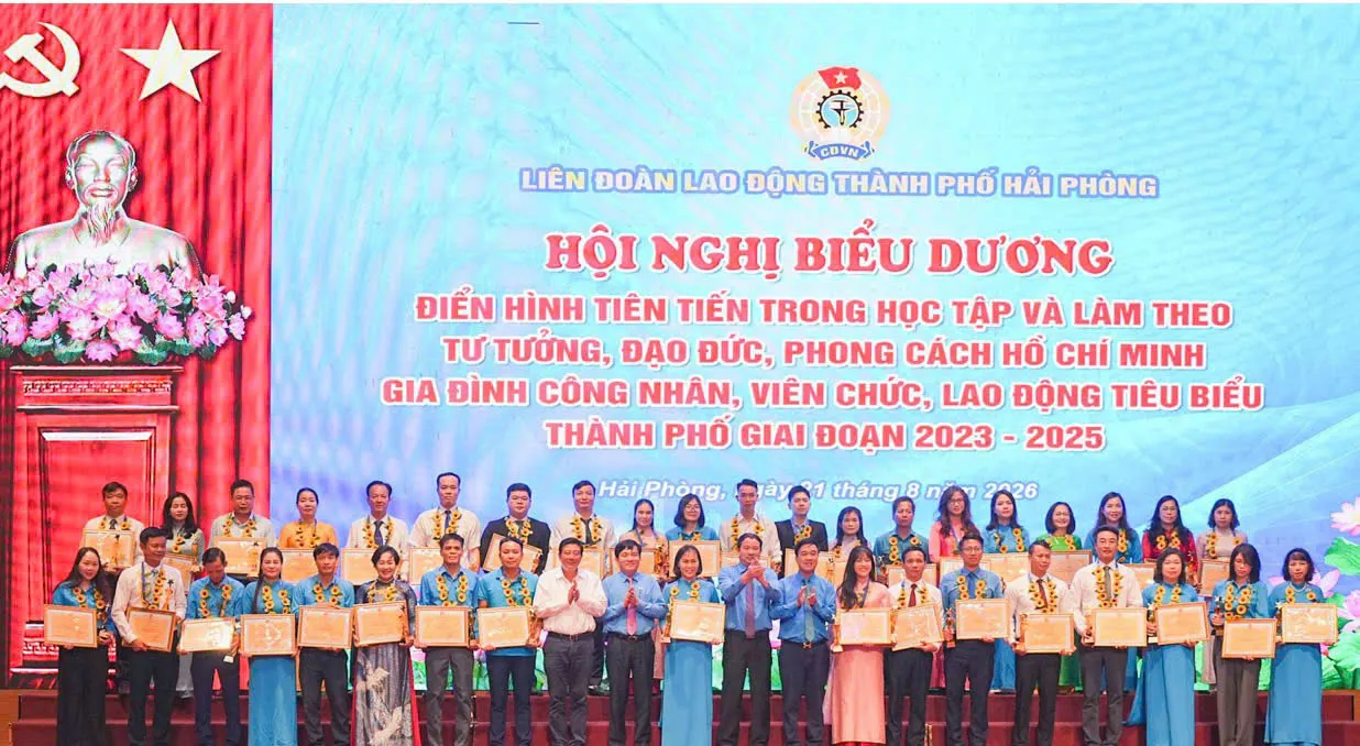 TP.Hải Phòng biểu dương điển hình tiên tiến học tập và làm theo Bác