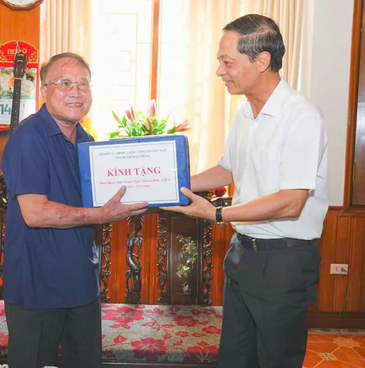 Phó Bí thư Thường trực Thành ủy Hải Phòng tri ân gia đình có công với cách mạng