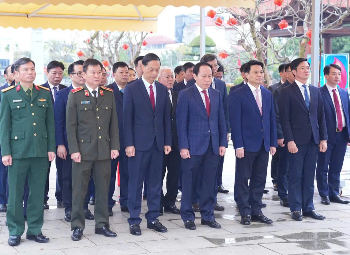 Lãnh đạo TP.Hải Phòng dâng hương tưởng niệm lãnh tụ Đảng, Nhà nước và các Di tích lịch sử trên địa bàn thành phố