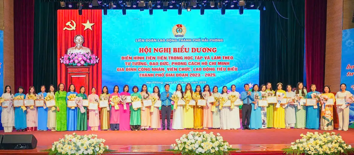 TP.Hải Phòng biểu dương điển hình tiên tiến học tập và làm theo Bác
