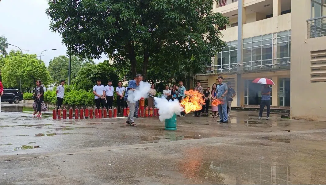 Trường Cán bộ Thanh tra tăng cường huấn luyện phòng cháy chữa cháy và  cứu nạn cứu hộ năm 2026