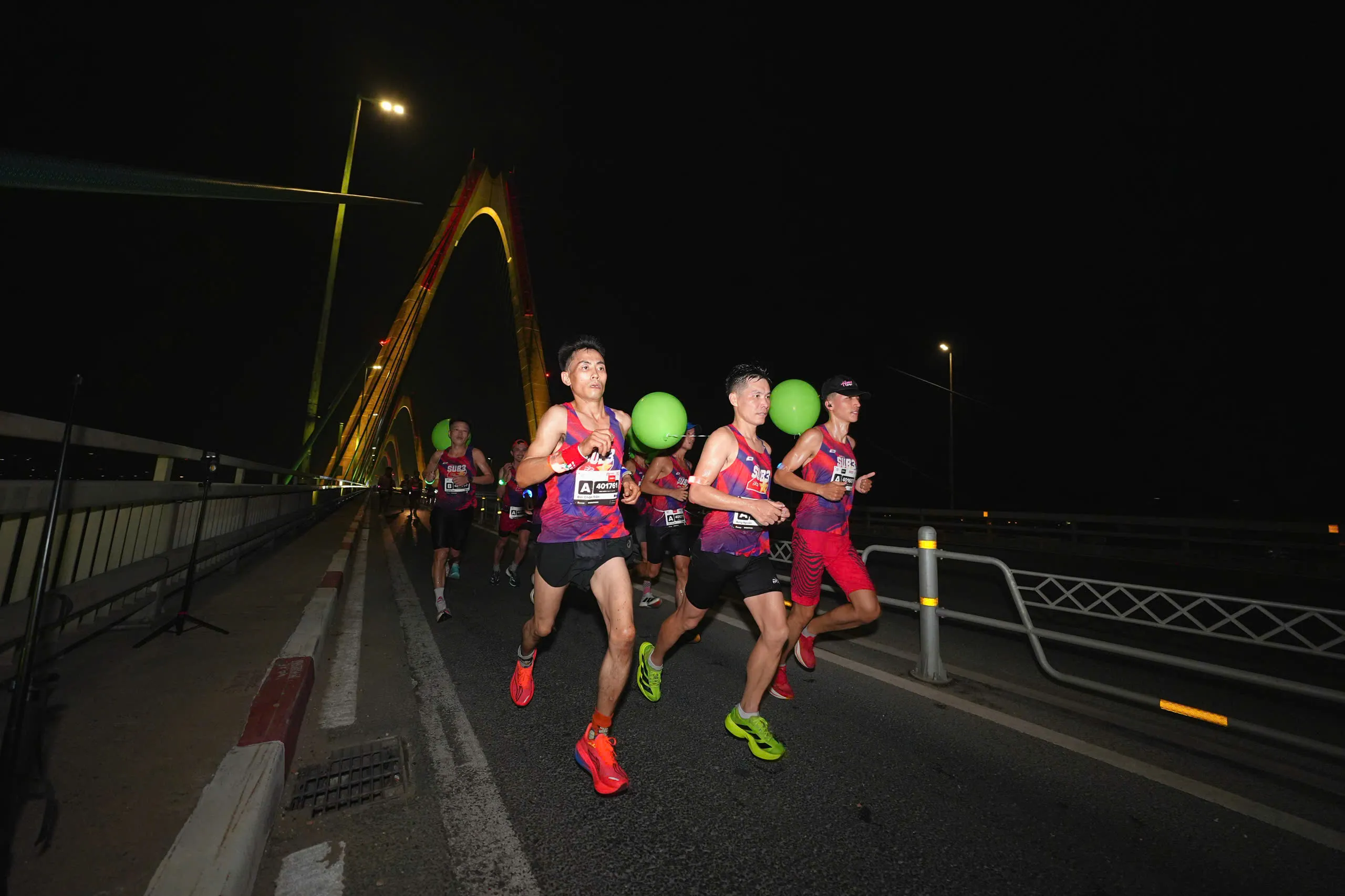 Hà Nội năng động qua những khoảnh khắc Marathon