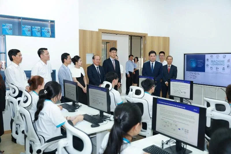 Samsung khởi động Samsung Innovation Campus 2026, lần đầu tiên có các khóa học về bán dẫn