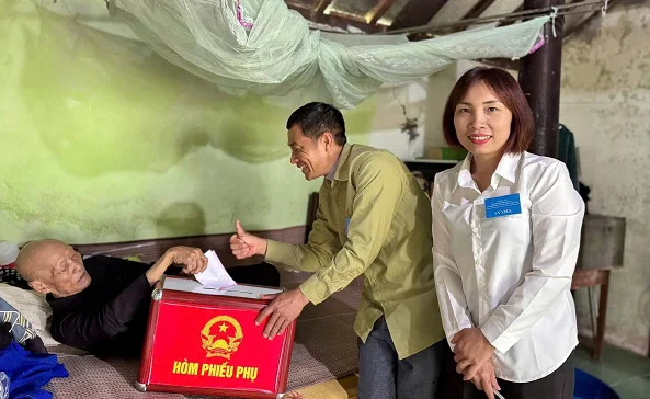 Nghệ An: Gần 100% cử tri tham gia bầu cử