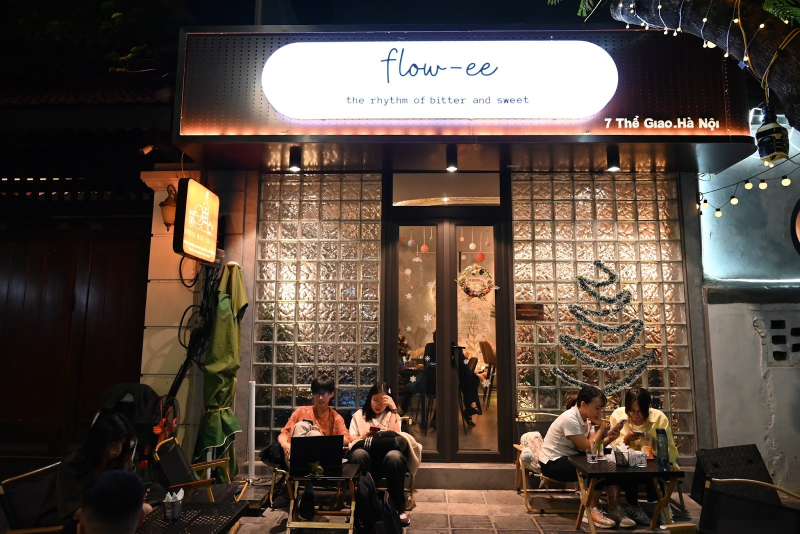 Workshop ngôn ngữ ký hiệu tại flow-ee: “Hãy cho miệng nghỉ ngơi và để đôi tay giao tiếp”