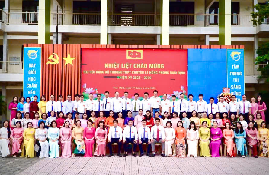 Hiệu quả lãnh đạo của Đảng bộ trường THPT chuyên Lê Hồng Phong và trường THPT A Nghĩa Hưng