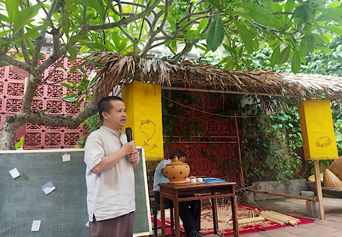 Ông Nguyễn Đức Bình Chủ nhiệm Câu lạc bộ Đình làng Viết 